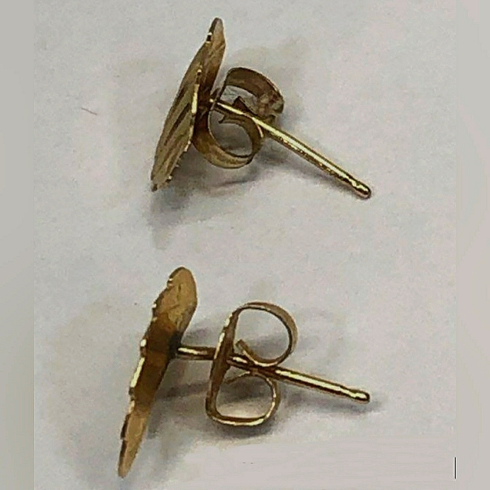 14k Solid Gold Oak Leaf Earrings, just Adorable and So Pretty! - Picture 5 of 7